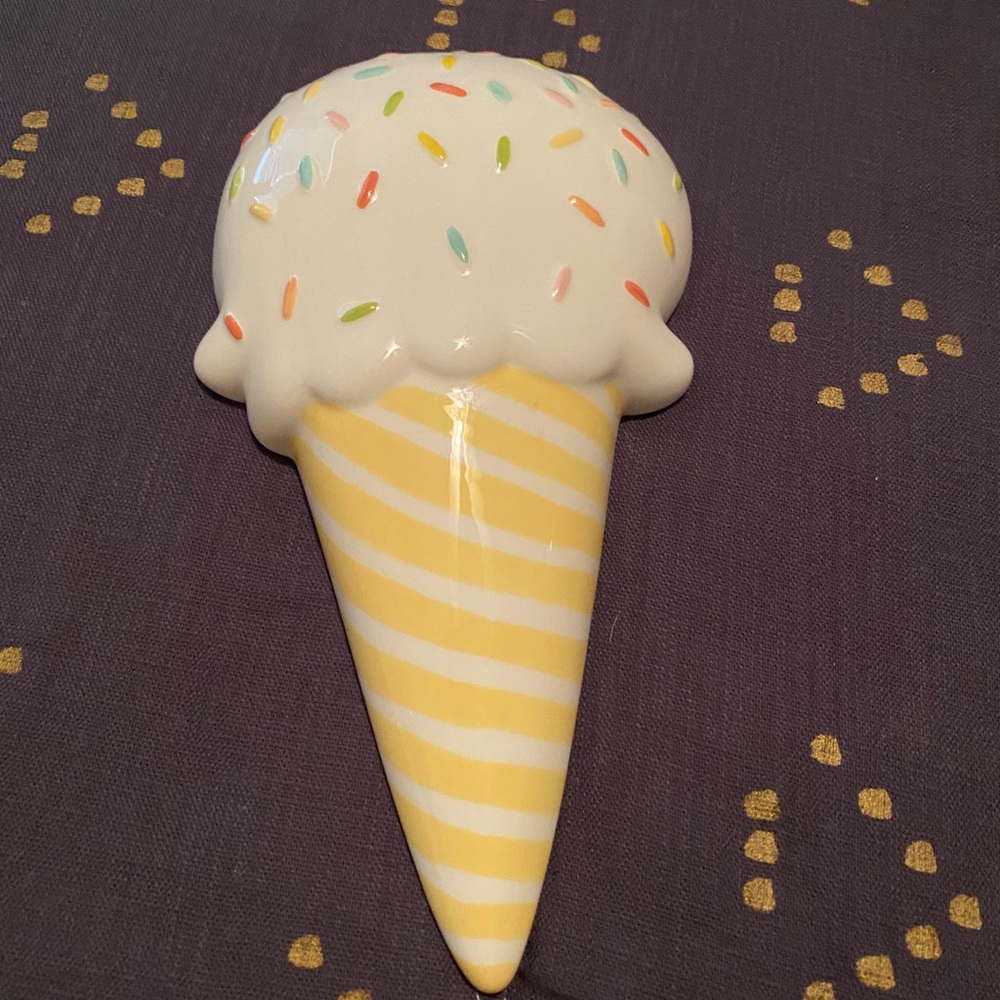 Happy Everything Big Attachment Ice Cream Cone Retired